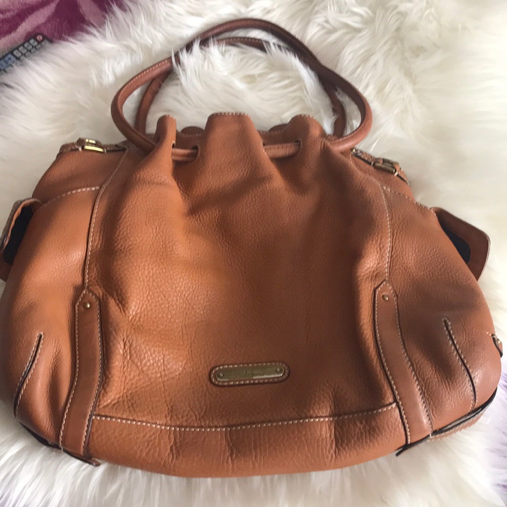 Cole Han shoulder 👜